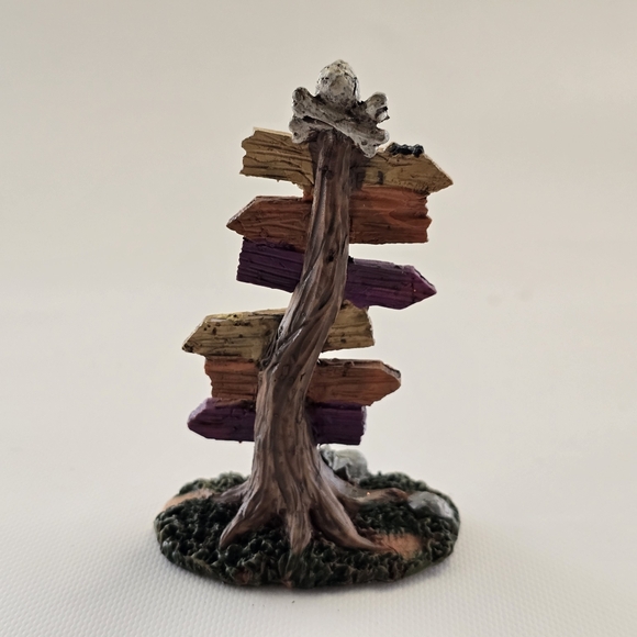 Lemax Spooky Town Scary Road Signs Village Accessory 64054 Halloween Decor - Picture 3 of 5